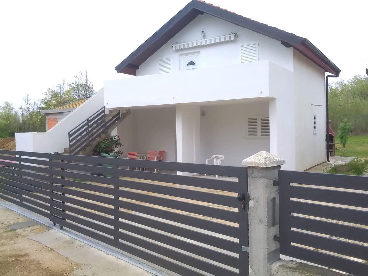 Emilija Apartments Privlaka Privlaka  Luaran gambar